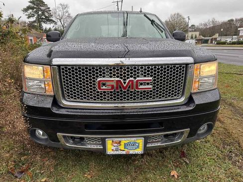 Used 2010 GMC Sierra 1500 Denali image 7