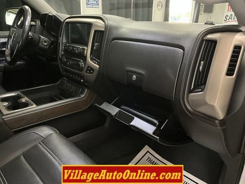 Used 2018 GMC Sierra 1500 Denali w/ Denali Ultimate Package AWD/4WD image 38