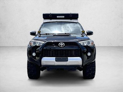 Used 2018 Toyota 4Runner TRD Off-Road Premium AWD/4WD image 3