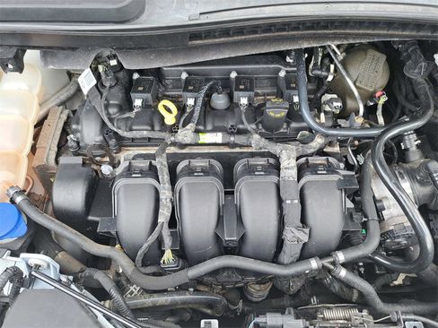 Used 2019 Ford Transit Connect XLT image 15