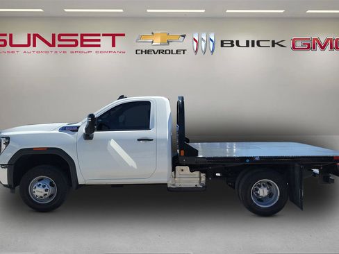 Certified 2024 GMC Sierra 3500 Pro w/ Convenience Package AWD/4WD image 7