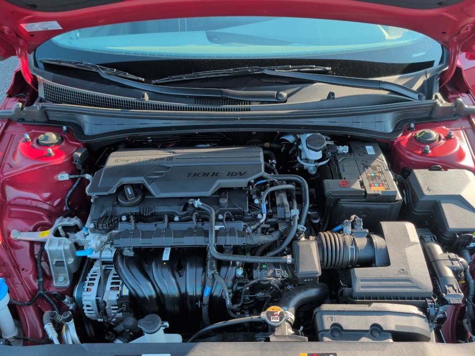 Certified 2025 Hyundai Elantra Sport FWD image 16