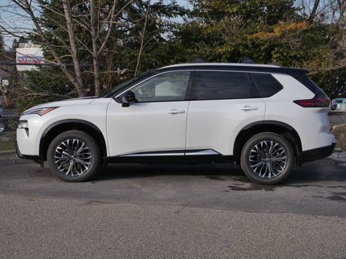 New 2026 Nissan Rogue Platinum w/ Platinum Premium Package image 17