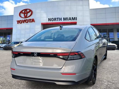 Used 2025 Honda Accord SE image 4