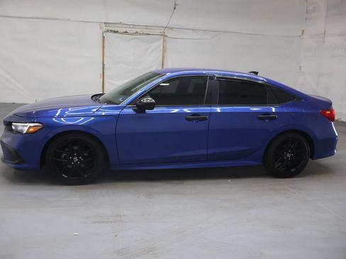Used 2024 Honda Civic Sport image 4
