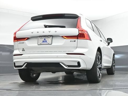 Used 2024 Volvo XC60 B5 Ultimate w/ Protection Package Premier AWD/4WD image 16