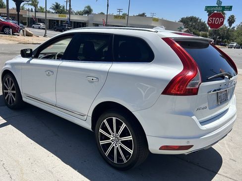 Used 2016 Volvo XC60 T5 Premier w/ Proximity Package FWD image 6