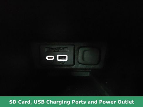 Used 2023 Chevrolet Bolt EUV LT image 36