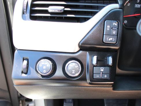 Used 2015 GMC Yukon XL SLT w/ Open Road Package image 20