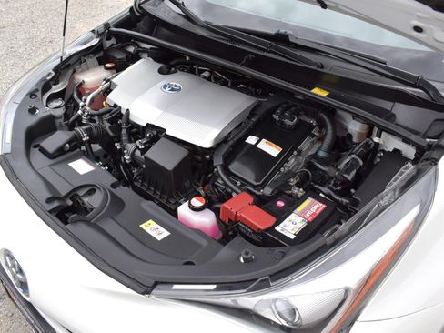Used 2016 Toyota Prius Two FWD image 30