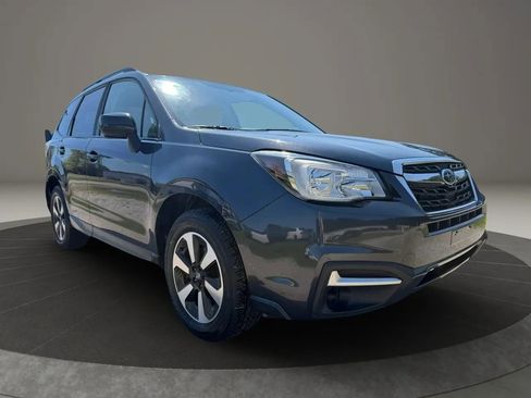 Used 2018 Subaru Forester 2.5i Premium w/ All-Weather Package AWD/4WD image 7