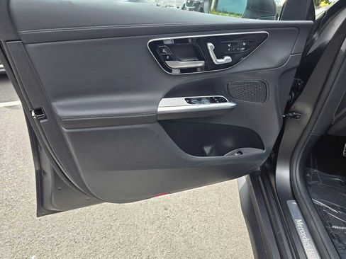 Used 2026 Mercedes-Benz GLC 300 4MATIC image 23