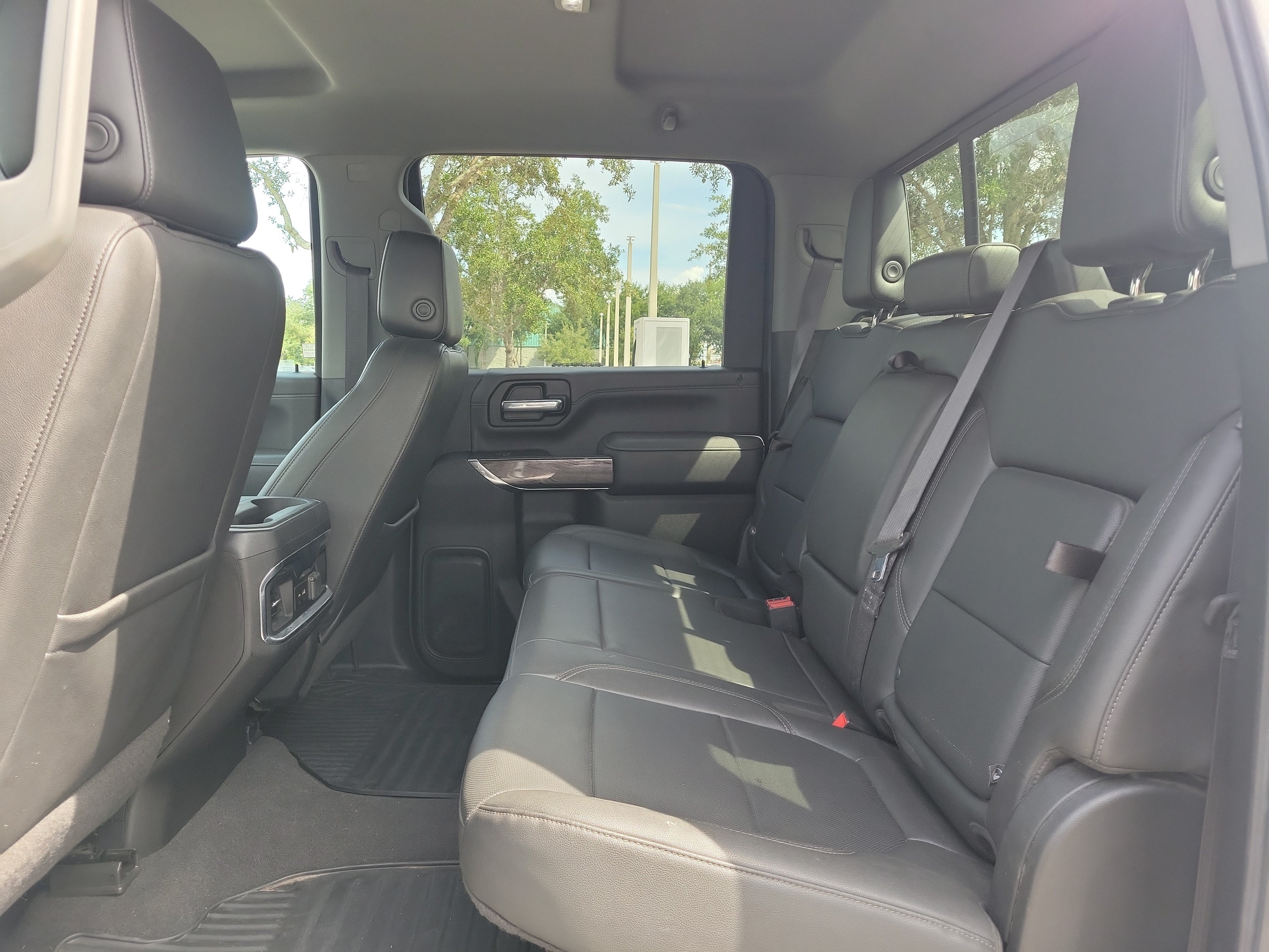 Used 2022 Chevrolet Silverado 3500 LTZ w/ LTZ Plus Package AWD/4WD image 17