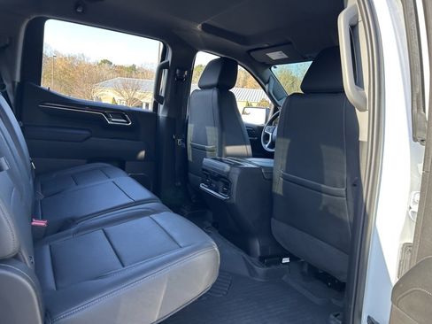 Used 2024 Chevrolet Silverado 1500 LT Trail Boss w/ Convenience Package II image 47