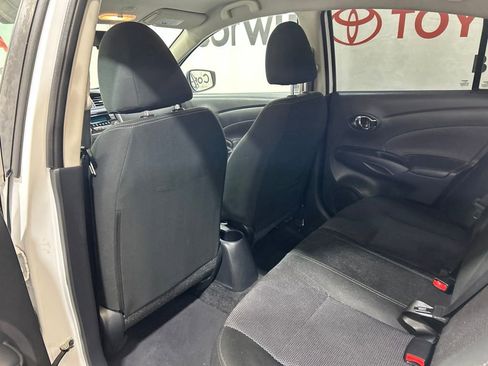 Used 2018 Nissan Versa SV FWD image 18