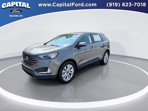 Certified 2024 Ford Edge Titanium image 4