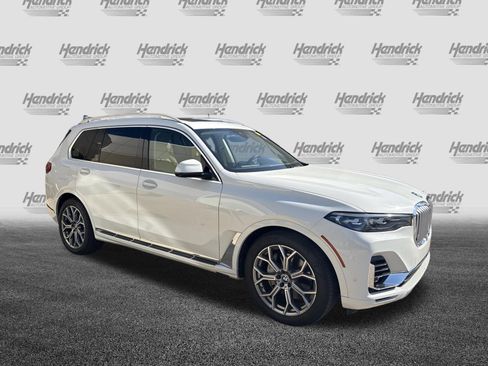 Used 2019 BMW X7 xDrive40i w/ Premium Package AWD/4WD image 2