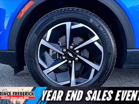 Used 2025 Chevrolet Equinox EV LT image 8