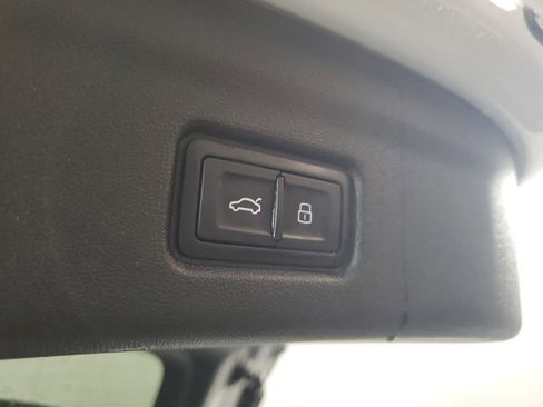 Used 2025 Audi Q6 e-tron Premium Plus w/ Premium Plus image 9