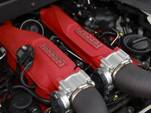 Used 2015 Ferrari California T RWD image 70