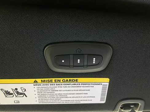 Used 2026 Chrysler Pacifica Select FWD image 34