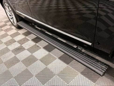 Used 2024 Lincoln Navigator Reserve image 10