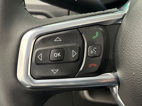 Used 2025 Jeep Wrangler Unlimited Sahara image 37