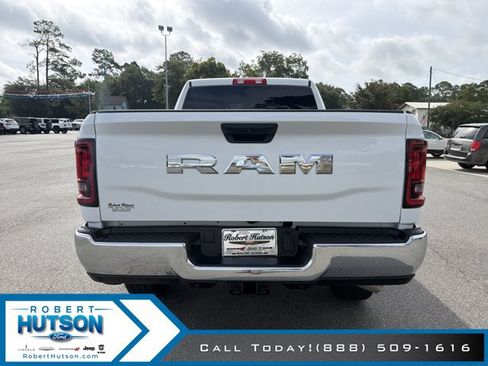 Used 2026 RAM 2500 Big Horn AWD/4WD image 7