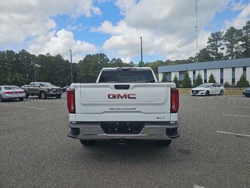Used 2025 GMC Sierra 1500 SLT AWD/4WD image 8