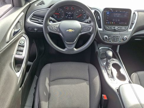 Used 2024 Chevrolet Malibu LT FWD image 12