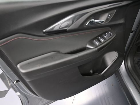 Used 2023 Chevrolet TrailBlazer RS w/ Convenience Package FWD image 13