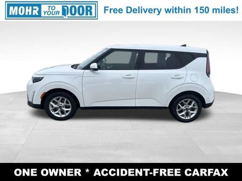 Used 2023 Kia Soul LX w/ LX Technology Package image 2