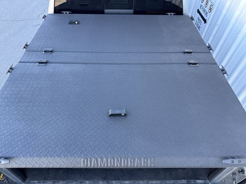 Used 2024 GMC Sierra 1500 AT4 w/ Technology Package image 7