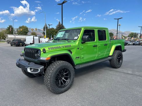 New 2025 Jeep Gladiator High Tide image 4
