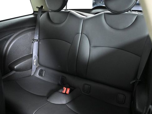 Used 2011 MINI Cooper Hardtop image 22