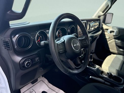 Used 2023 Jeep Wrangler Unlimited Sport AWD/4WD image 16