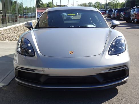 Used 2023 Porsche 718 Cayman GTS RWD image 3