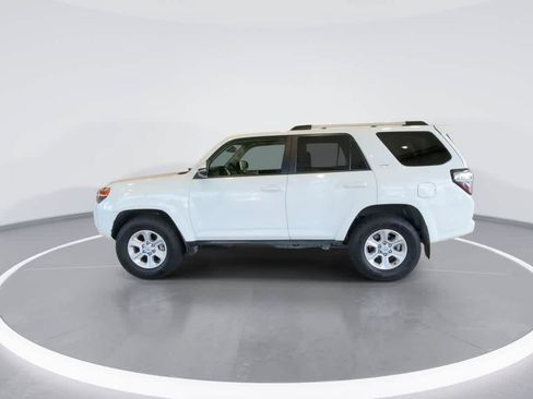 Certified 2024 Toyota 4Runner SR5 Premium w/ Moonroof Package AWD/4WD image 5