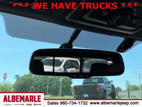 Used 2017 Toyota Tacoma TRD Off-Road w/ Tow Package (A/T) image 26