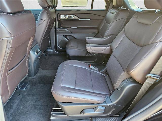 New 2026 Ford Explorer Platinum RWD image 16