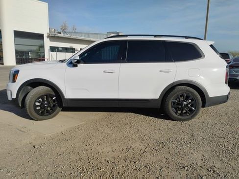 Used 2024 Kia Telluride SX Prestige X-Pro image 2