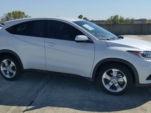Used 2019 Honda HR-V LX image 27