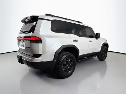 Used 2025 Lexus GX 550 image 5