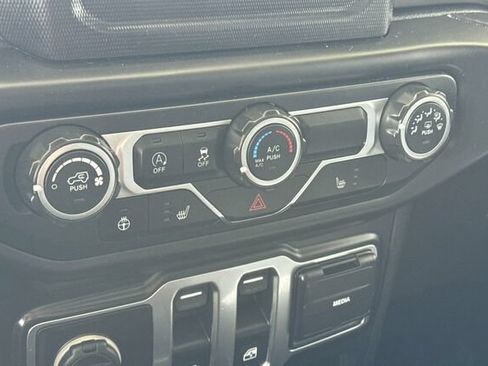 Used 2019 Jeep Wrangler Sport AWD/4WD image 20