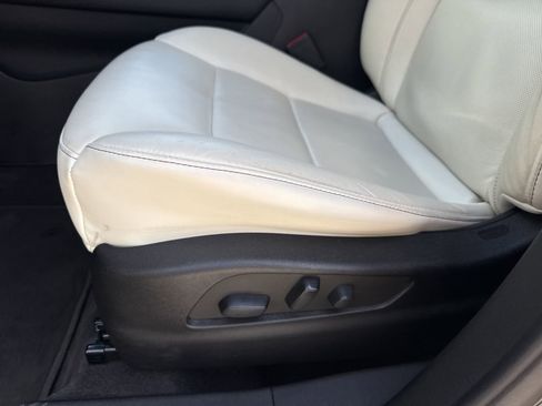 Used 2022 Cadillac XT4 Sport w/ Comfort Package image 21