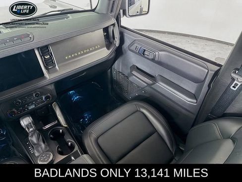 Used 2025 Ford Bronco Badlands image 23