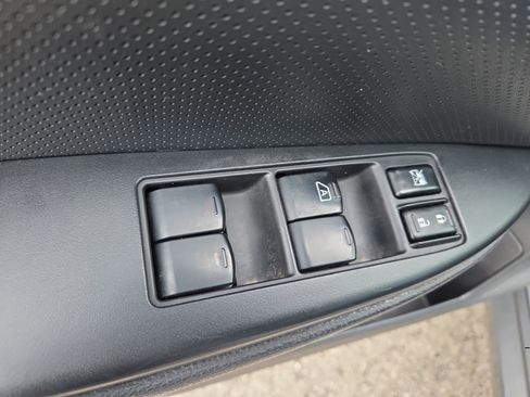 Used 2012 Subaru Outback 2.5i Limited w/ Moonroof Pkg image 15