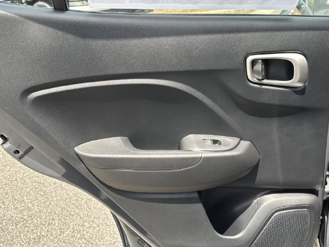New 2026 Hyundai Venue SEL FWD image 23