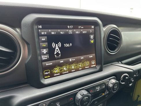 Used 2023 Jeep Wrangler Willys image 20