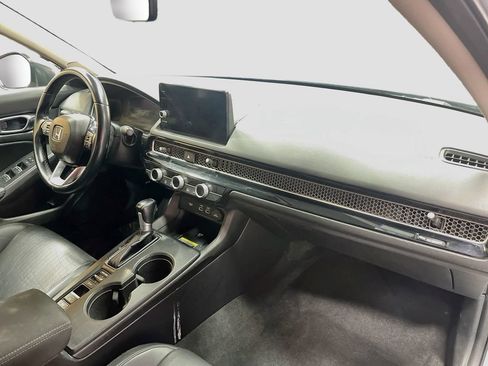 Used 2022 Honda Civic Touring image 30